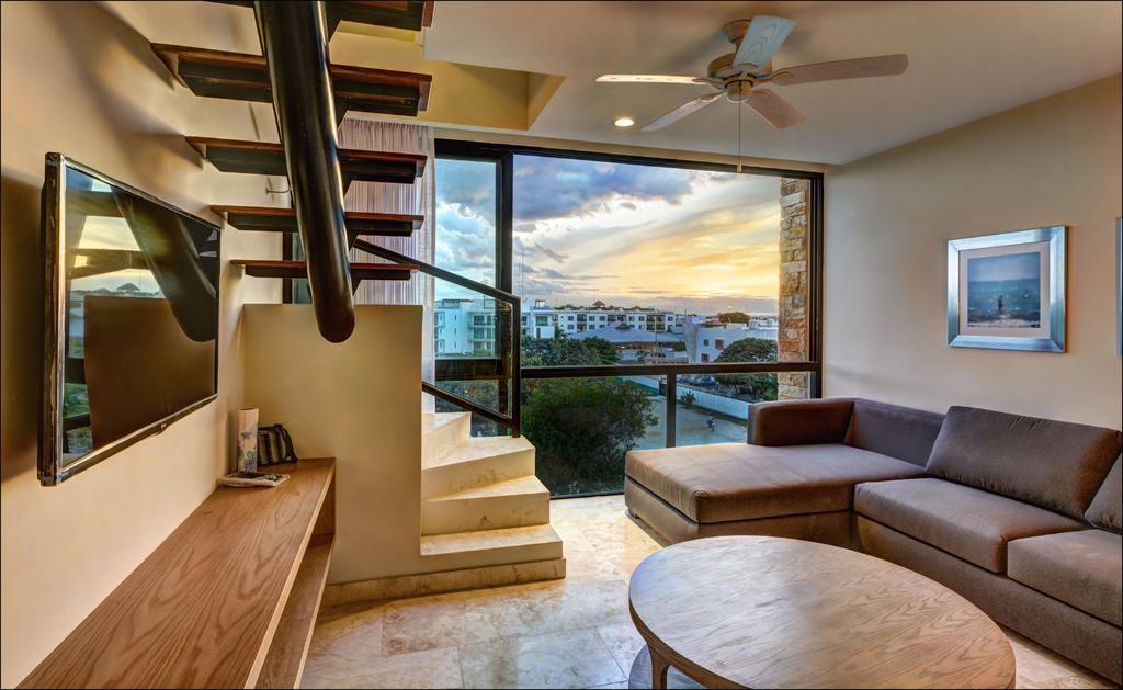 Anah Suites By Las Flores Vacation Rentals Плая-дель-Кармен Экстерьер фото